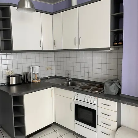 Zentral An Der Moselpromenade Zell