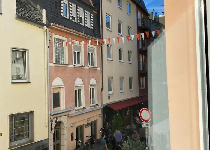 Zentral An Der Moselpromenade *