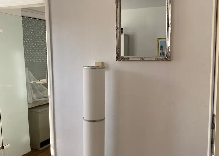 Zentral An Der Moselpromenade