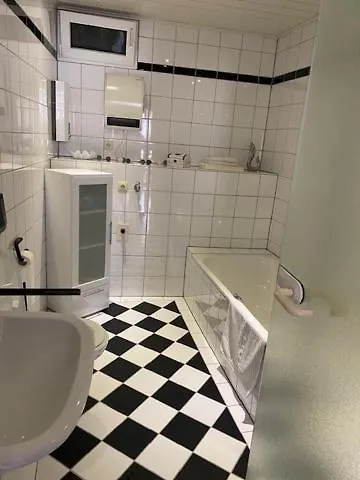 Zentral An Der Moselpromenade *