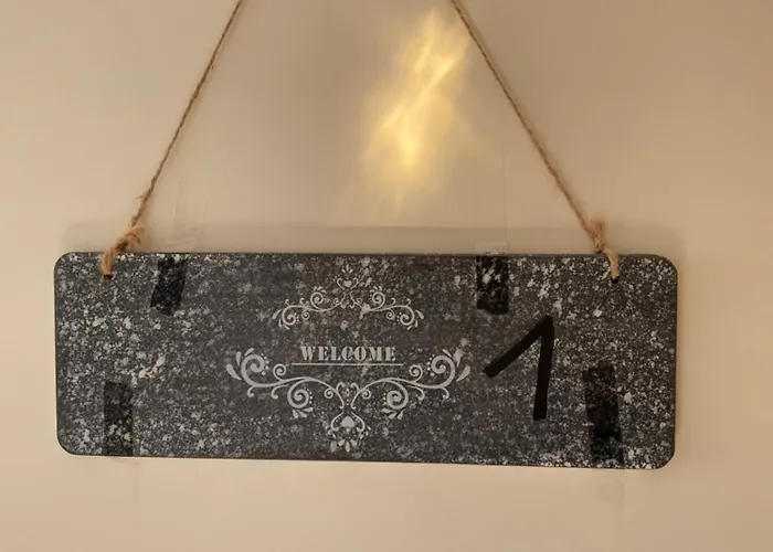 Zentral An Der Moselpromenade